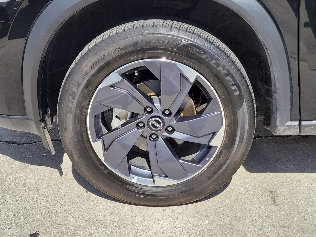 2025 Super Black Nissan Rogue SV FWD SUV