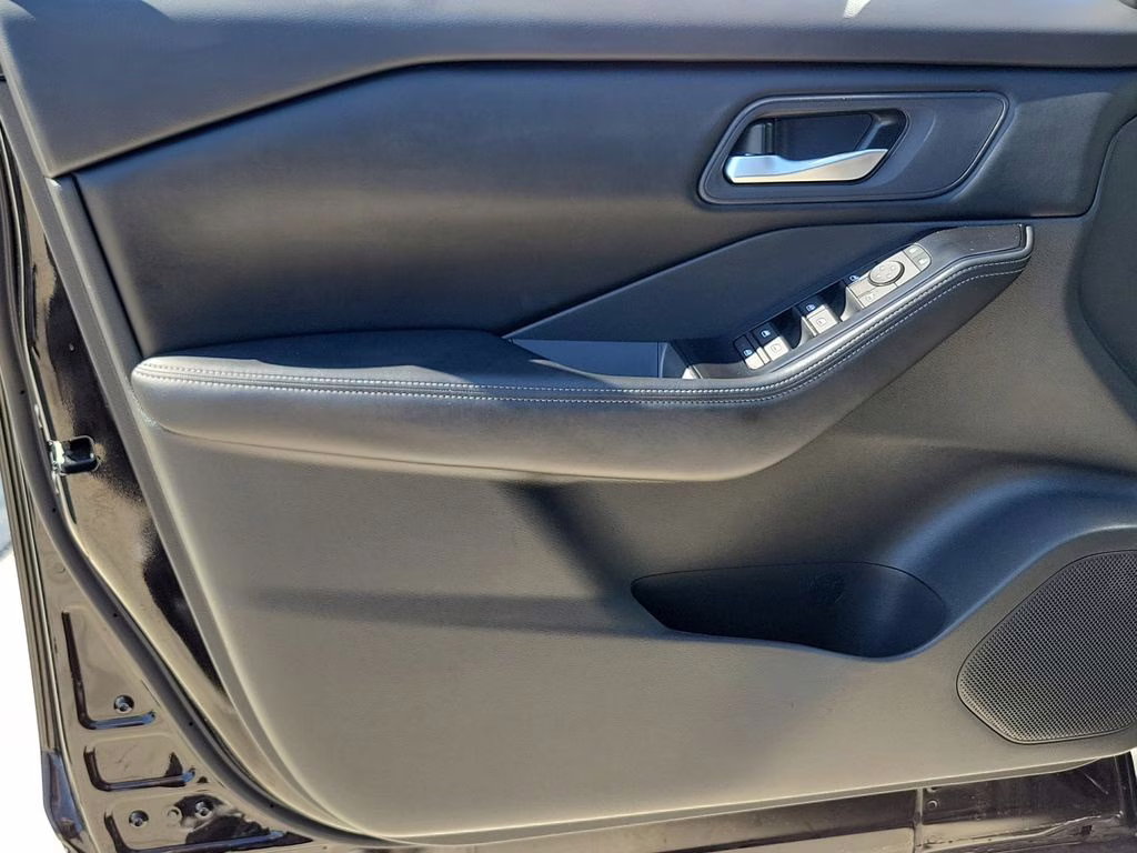 2025 Super Black Nissan Rogue SV FWD SUV