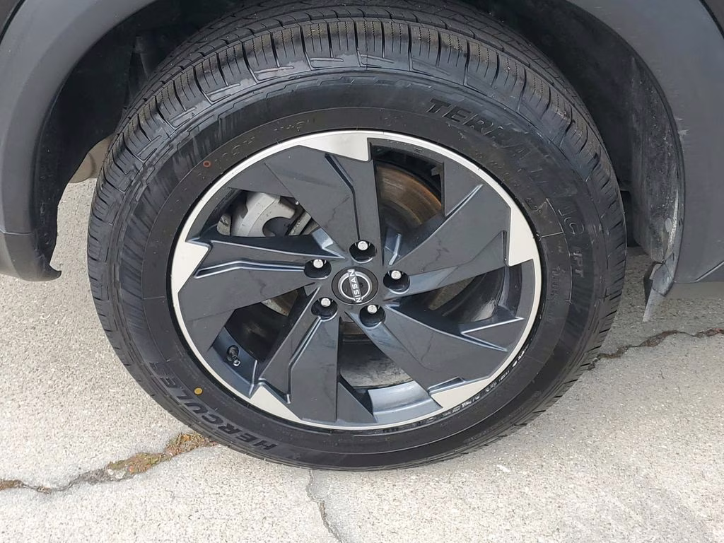 2025 Super Black Nissan Rogue SV FWD SUV