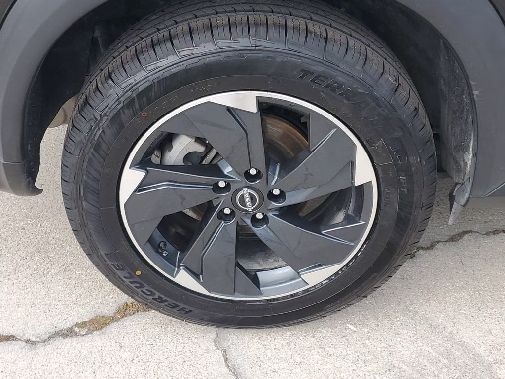 2025 Super Black Nissan Rogue SV FWD SUV