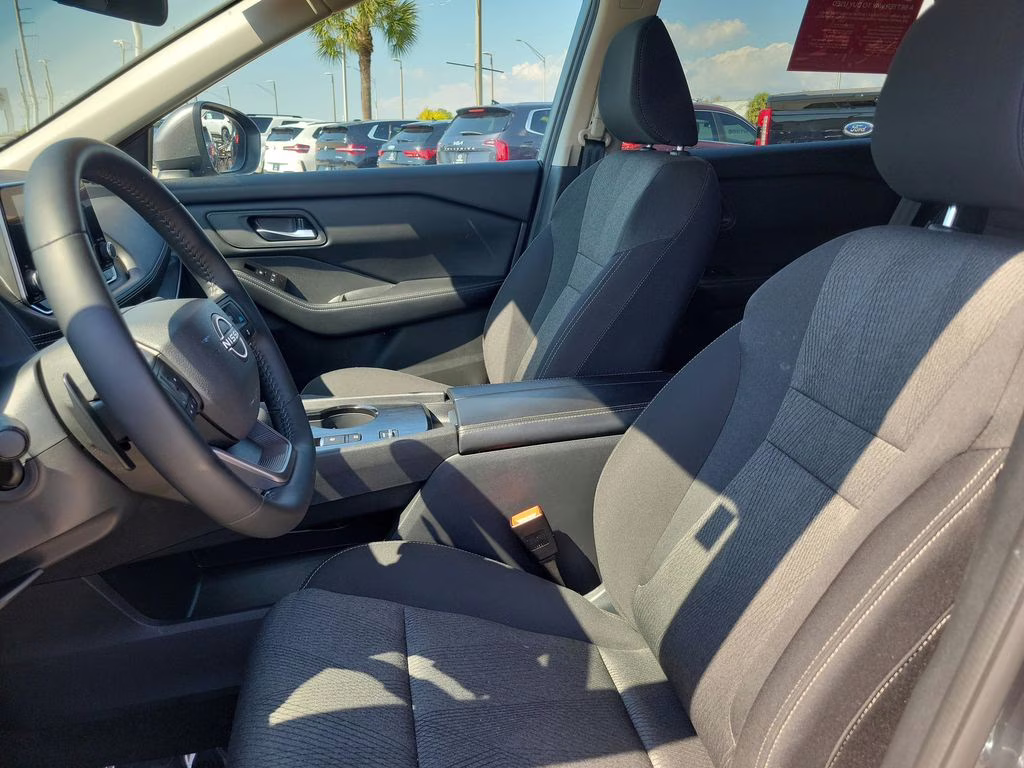 2025 Gun Metallic Nissan Rogue SV FWD SUV
