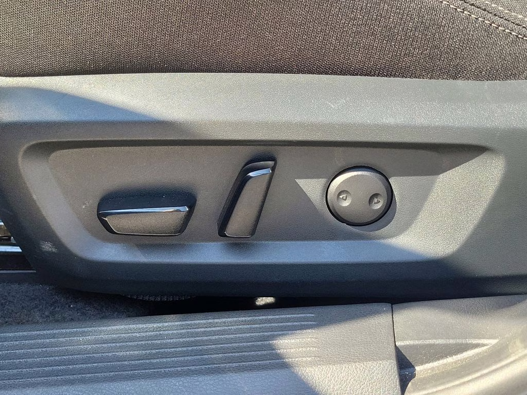 2025 Gun Metallic Nissan Rogue SV FWD SUV