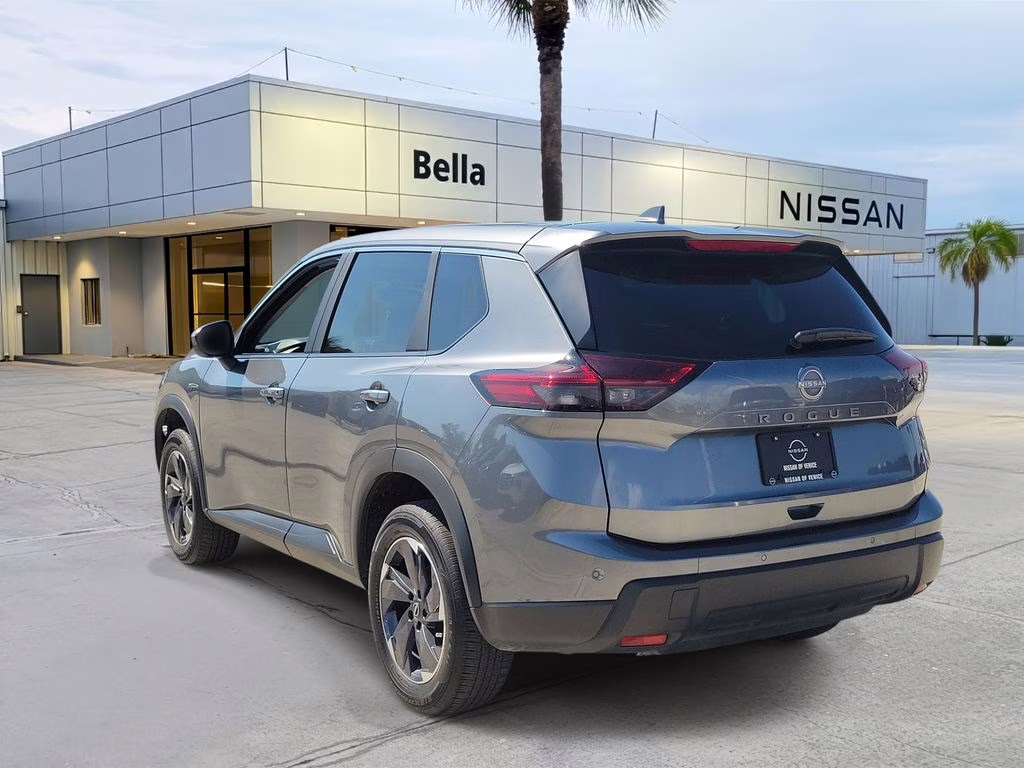 2025 Gun Metallic Nissan Rogue SV FWD SUV