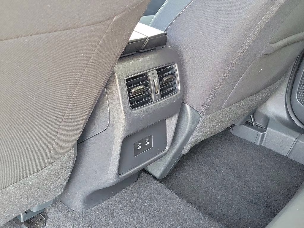 2025 Everest White Pearl Nissan Rogue SV AWD SUV