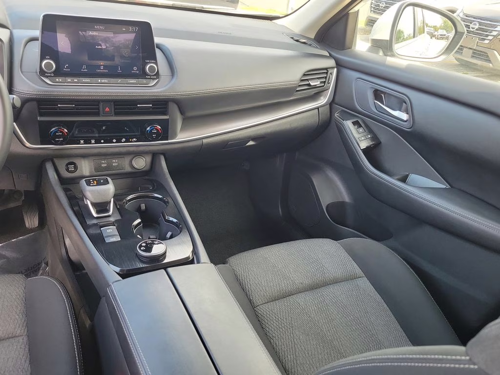 2025 Everest White Pearl Nissan Rogue SV AWD SUV