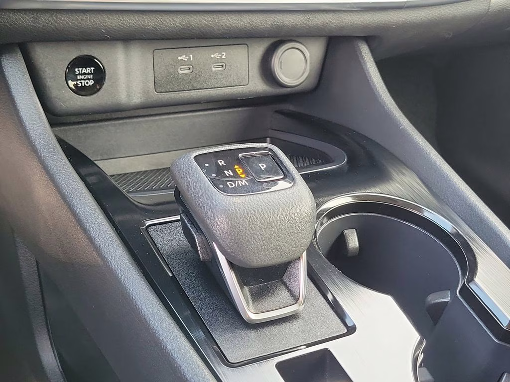 2025 Everest White Pearl Nissan Rogue SV AWD SUV