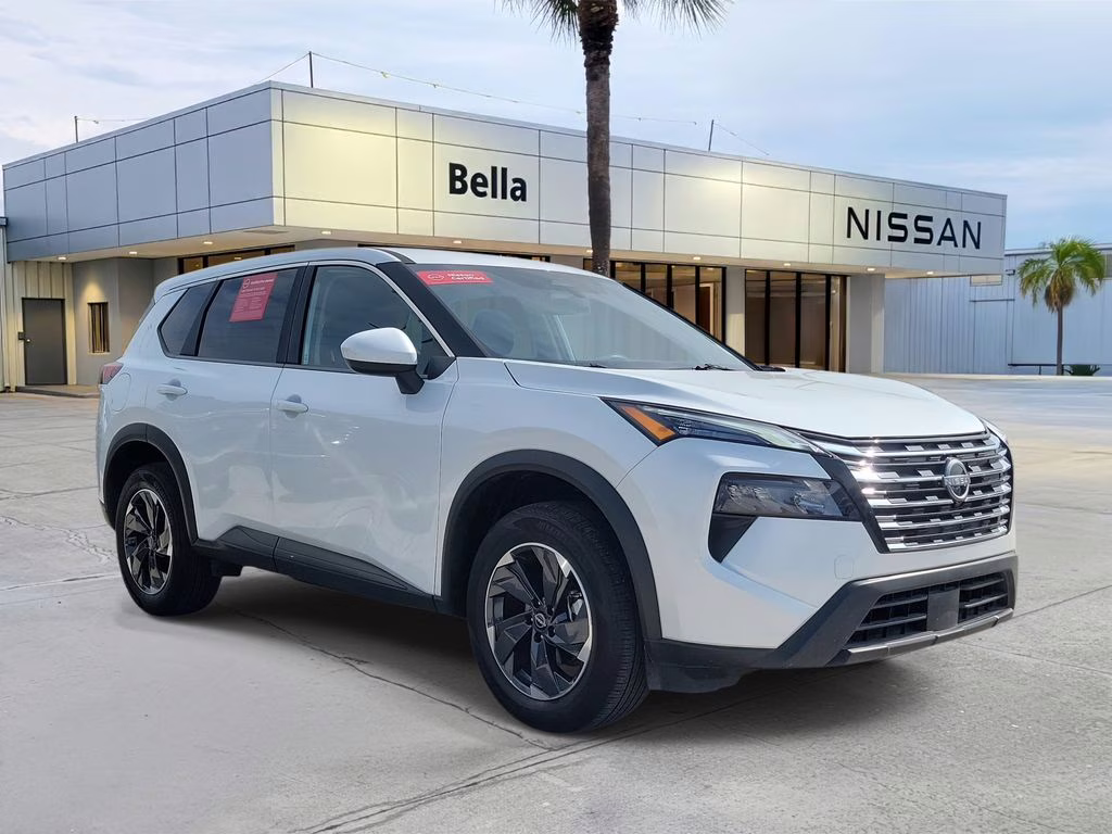 2025 Everest White Pearl Nissan Rogue SV AWD SUV