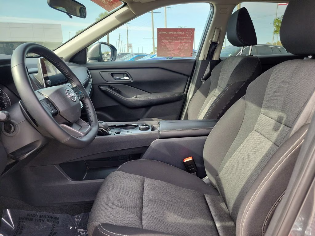 2025 Gun Metallic Nissan Rogue SV AWD SUV