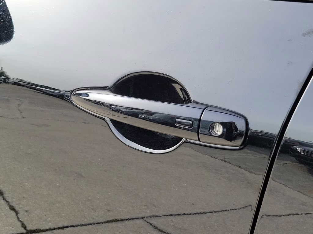 2025 Super Black Nissan Rogue SV AWD SUV