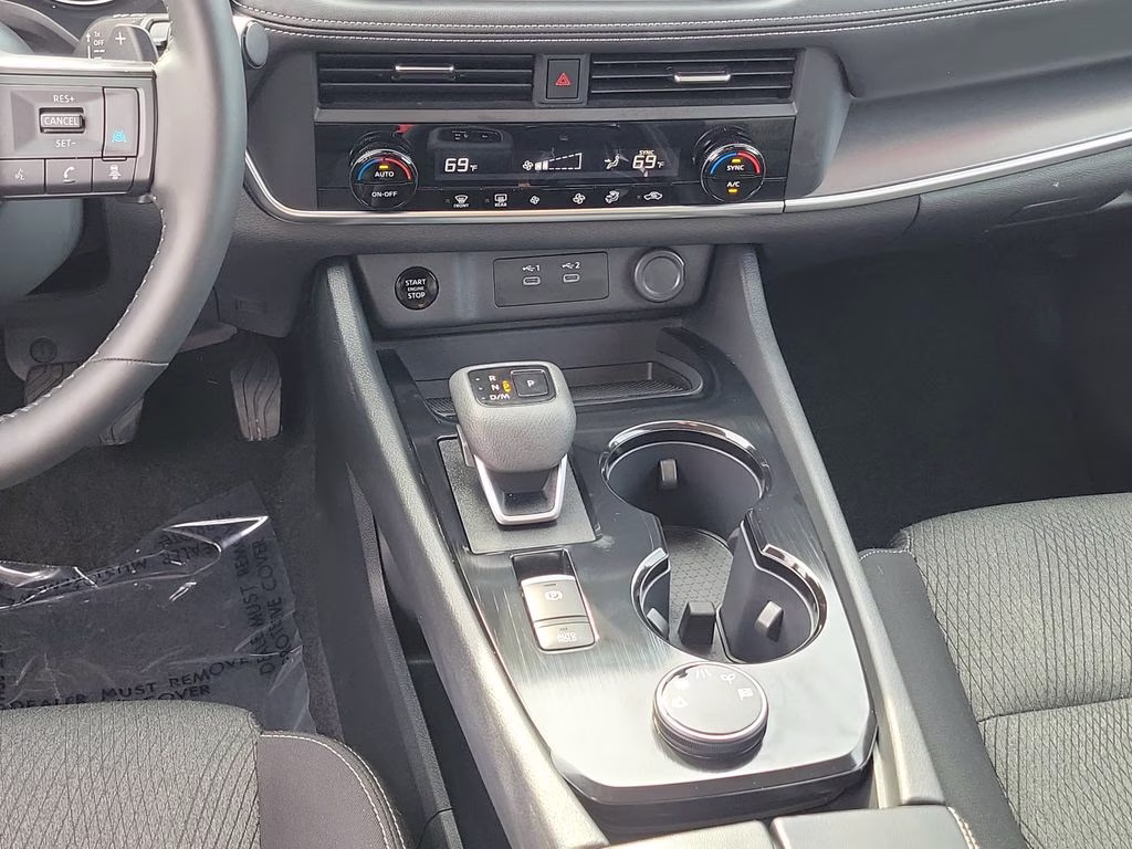 2025 Super Black Nissan Rogue SV AWD SUV
