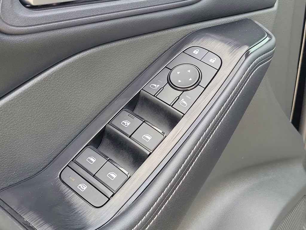 2025 Super Black Nissan Rogue SV AWD SUV