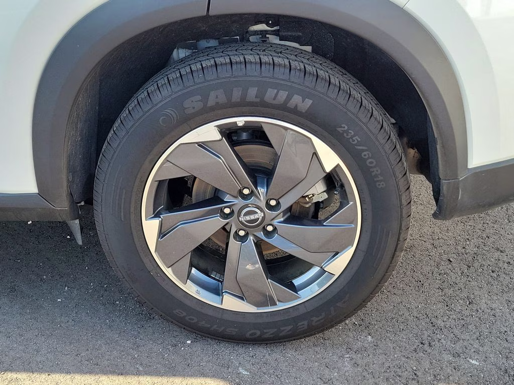 2025 Everest White Pearl Nissan Rogue SV FWD SUV