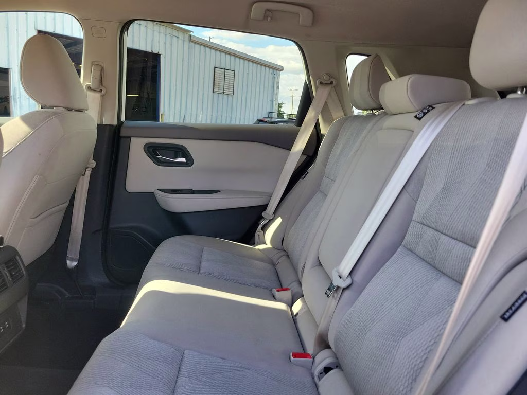 2025 Everest White Pearl Nissan Rogue SV FWD SUV