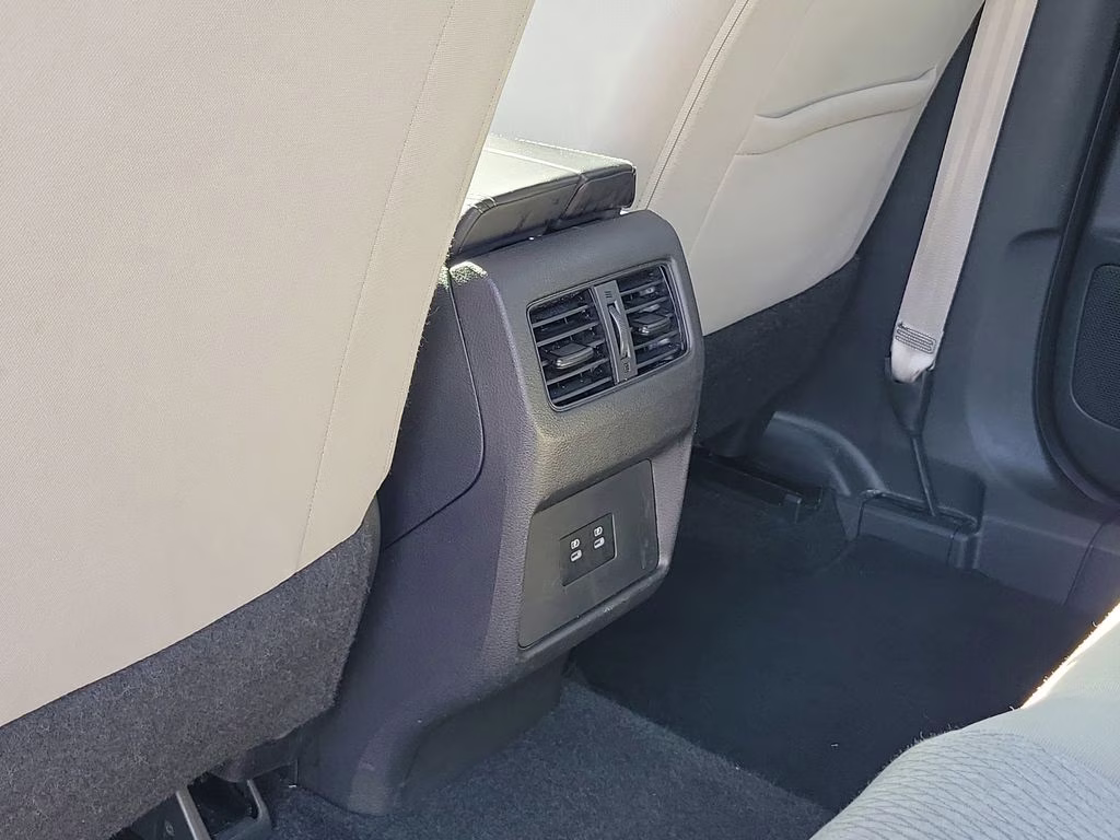 2025 Everest White Pearl Nissan Rogue SV FWD SUV