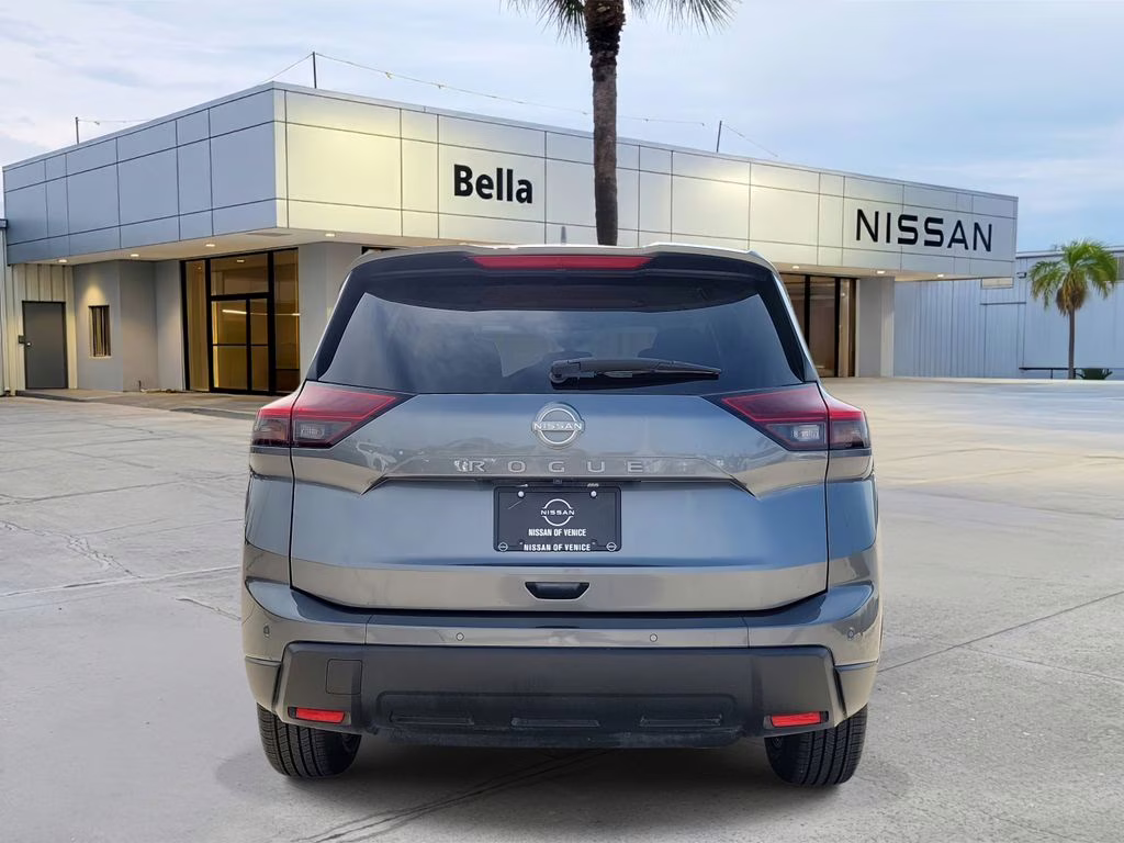 2025 Gun Metallic Nissan Rogue SV FWD SUV