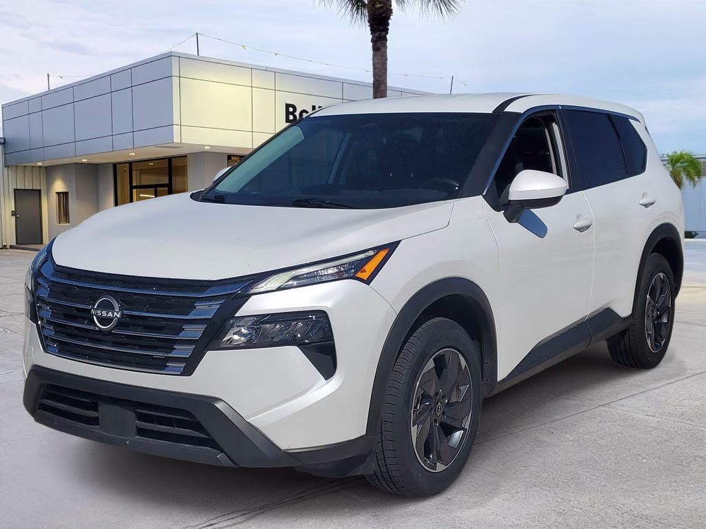 2025 Everest White Pearl Nissan Rogue SV FWD SUV