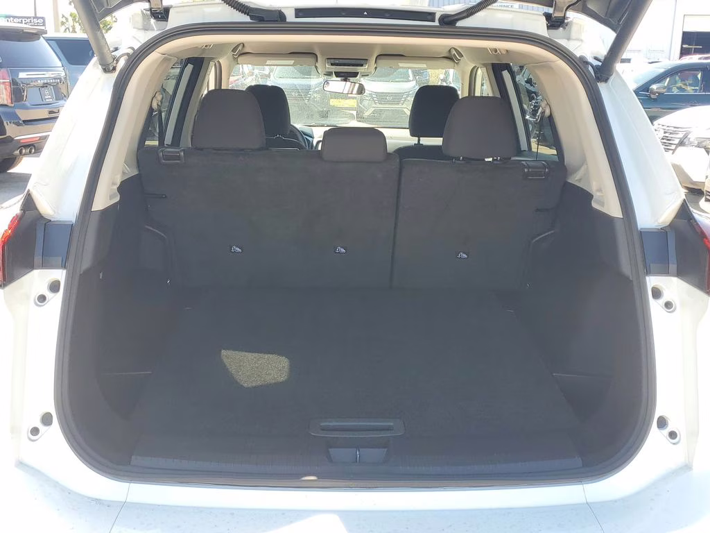 2025 Everest White Pearl Nissan Rogue SV FWD SUV
