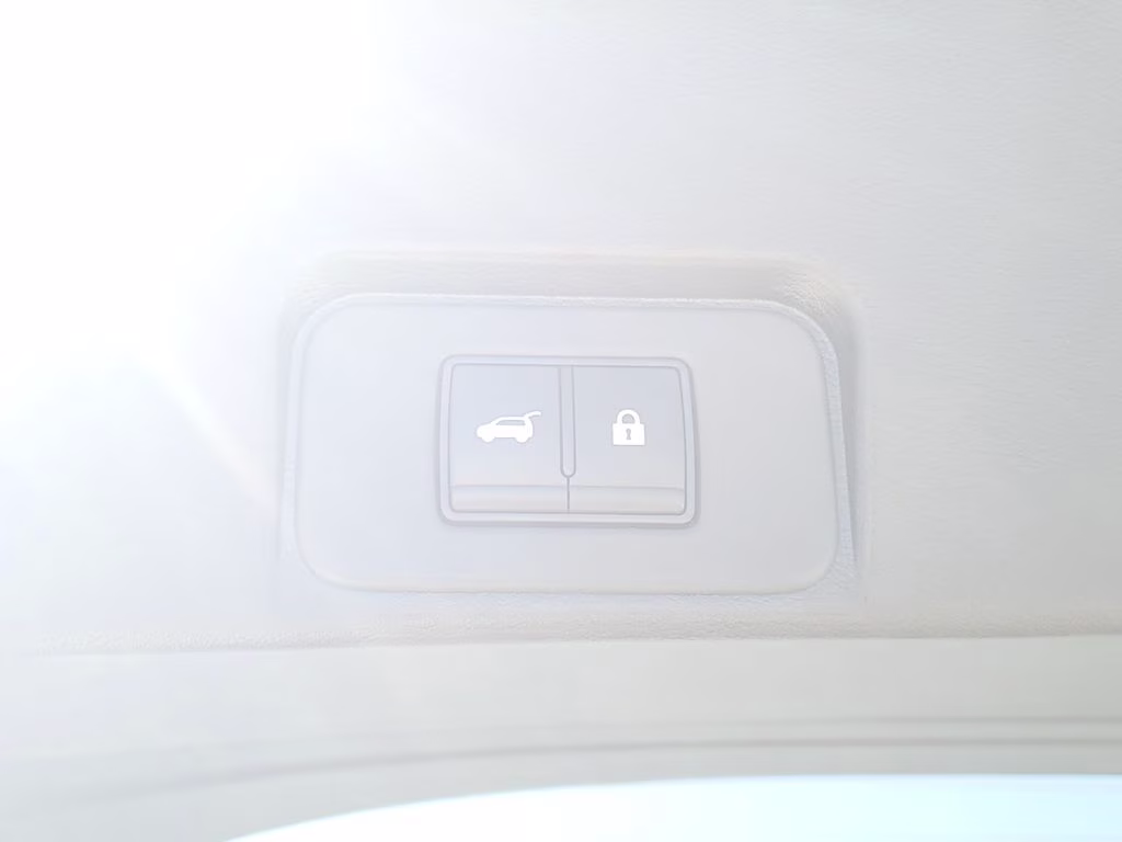 2025 Everest White Pearl Nissan Rogue SV FWD SUV