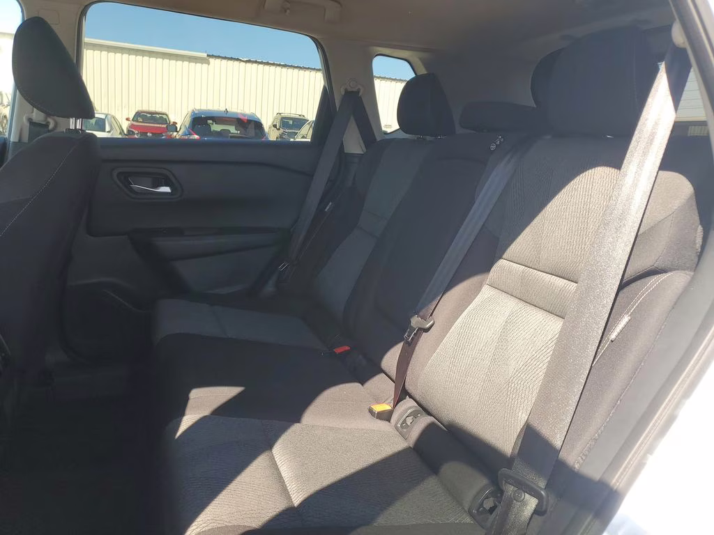 2025 Everest White Pearl Nissan Rogue SV FWD SUV