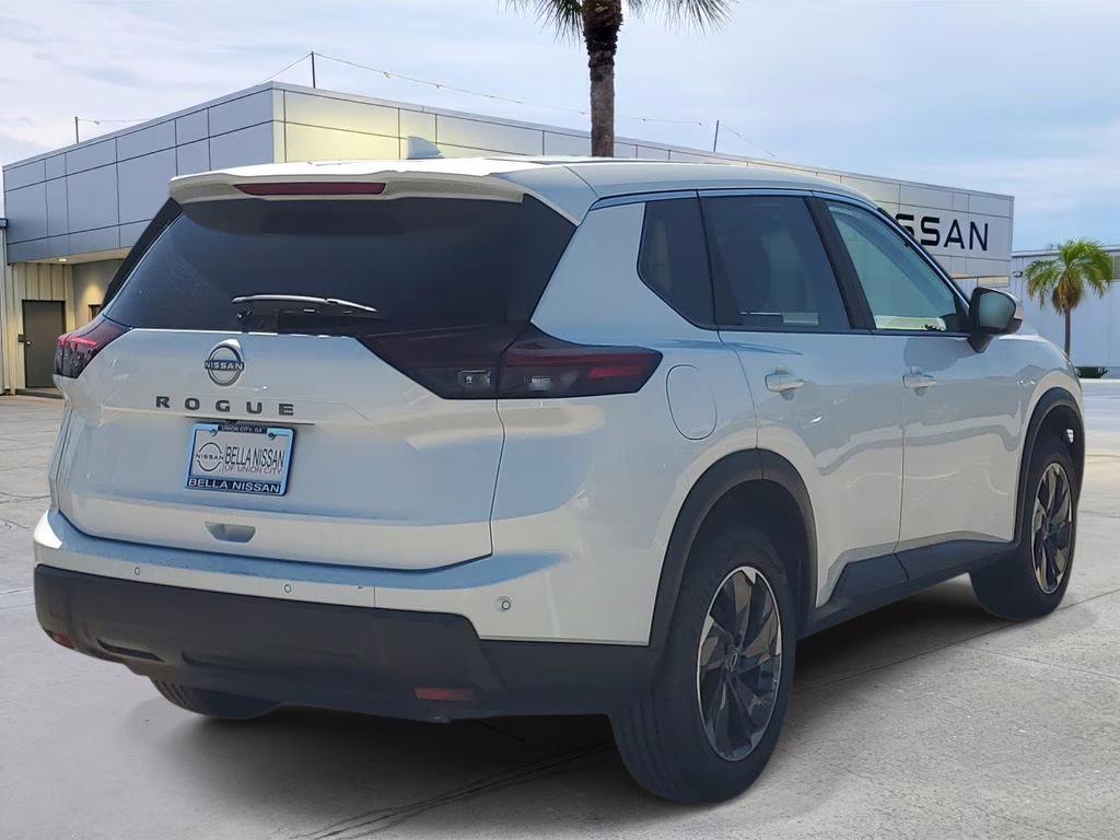 2025 Everest White Pearl Nissan Rogue SV FWD SUV