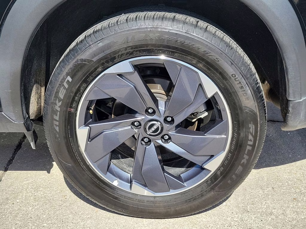2025 Super Black Nissan Rogue SV FWD SUV