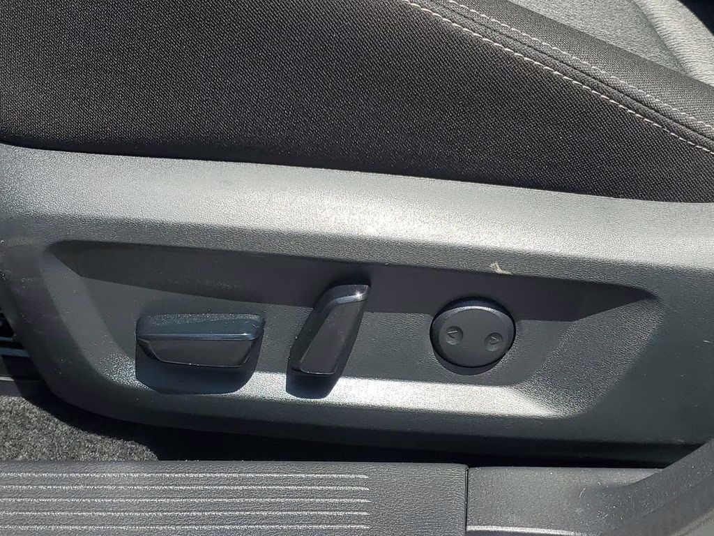 2025 Deep Ocean Blue Pearl Nissan Rogue SV FWD SUV