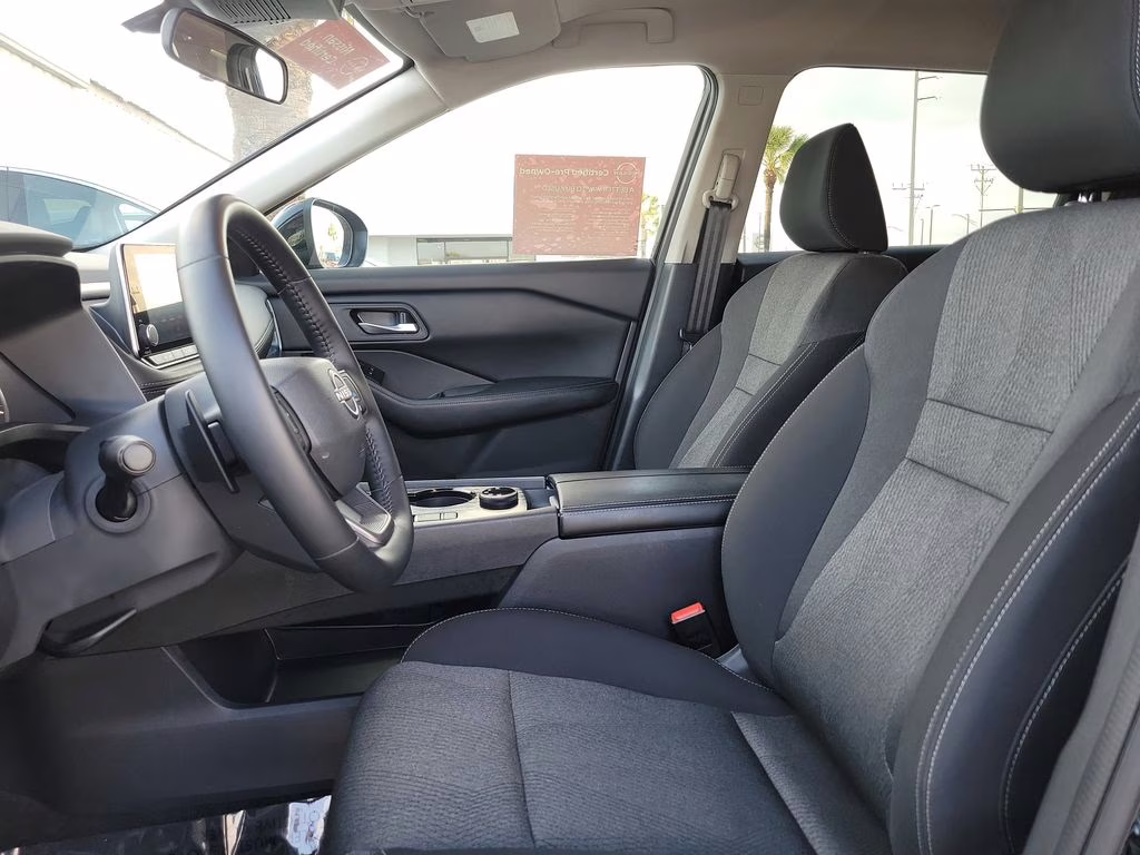 2025 Super Black Nissan Rogue SV AWD SUV