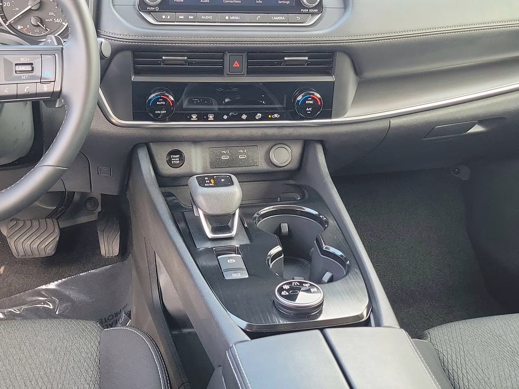 2025 Everest White Pearl Nissan Rogue SV AWD SUV