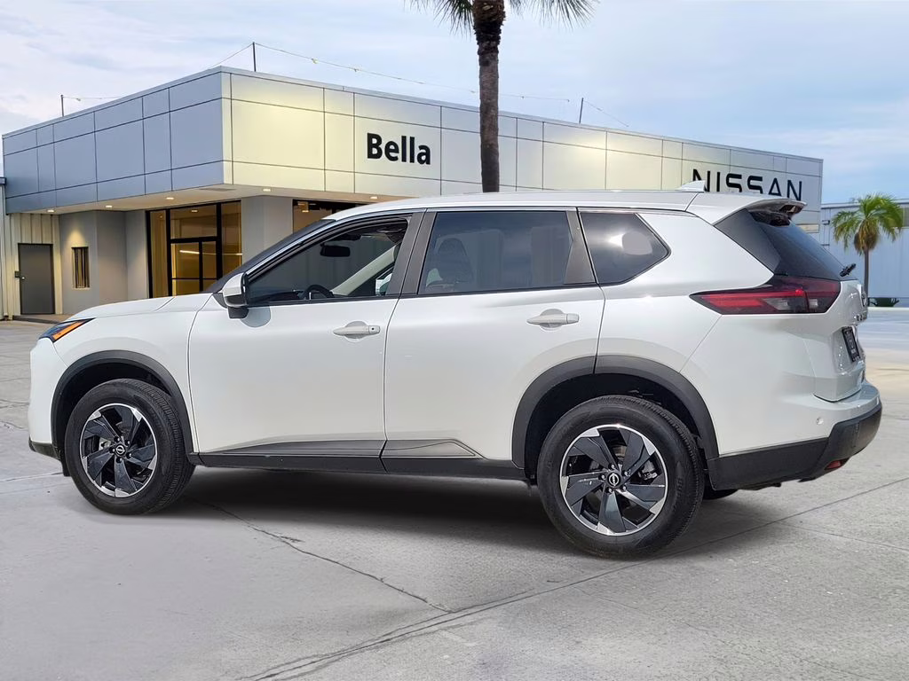 2025 Everest White Pearl Nissan Rogue SV AWD SUV