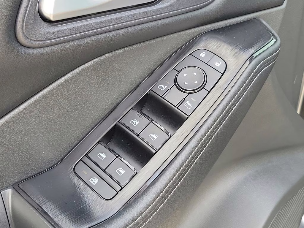 2025 Gun Metallic Nissan Rogue SV AWD SUV