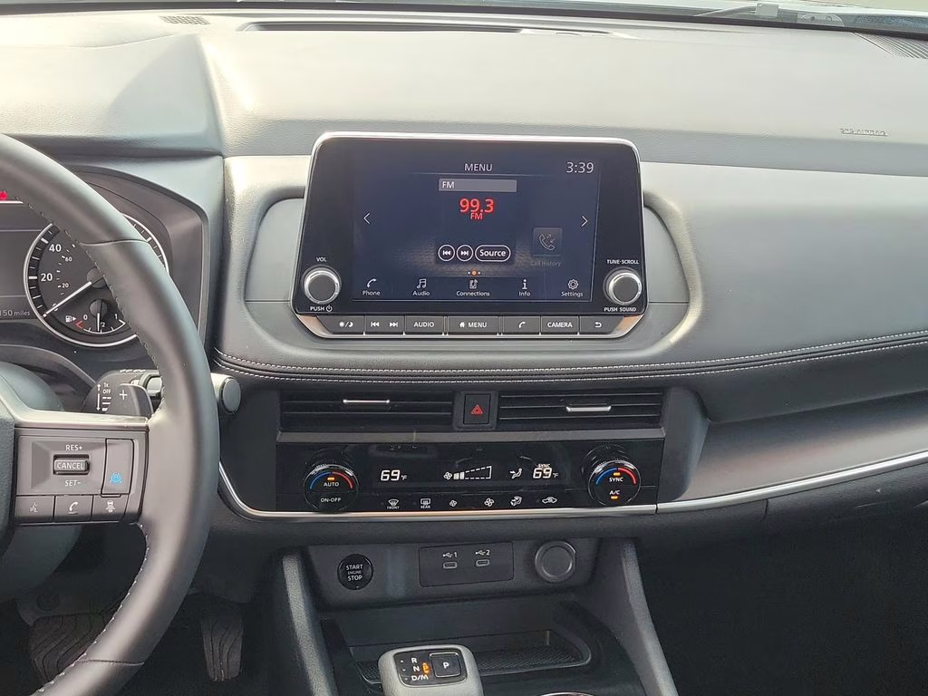 2025 Super Black Nissan Rogue SV AWD SUV