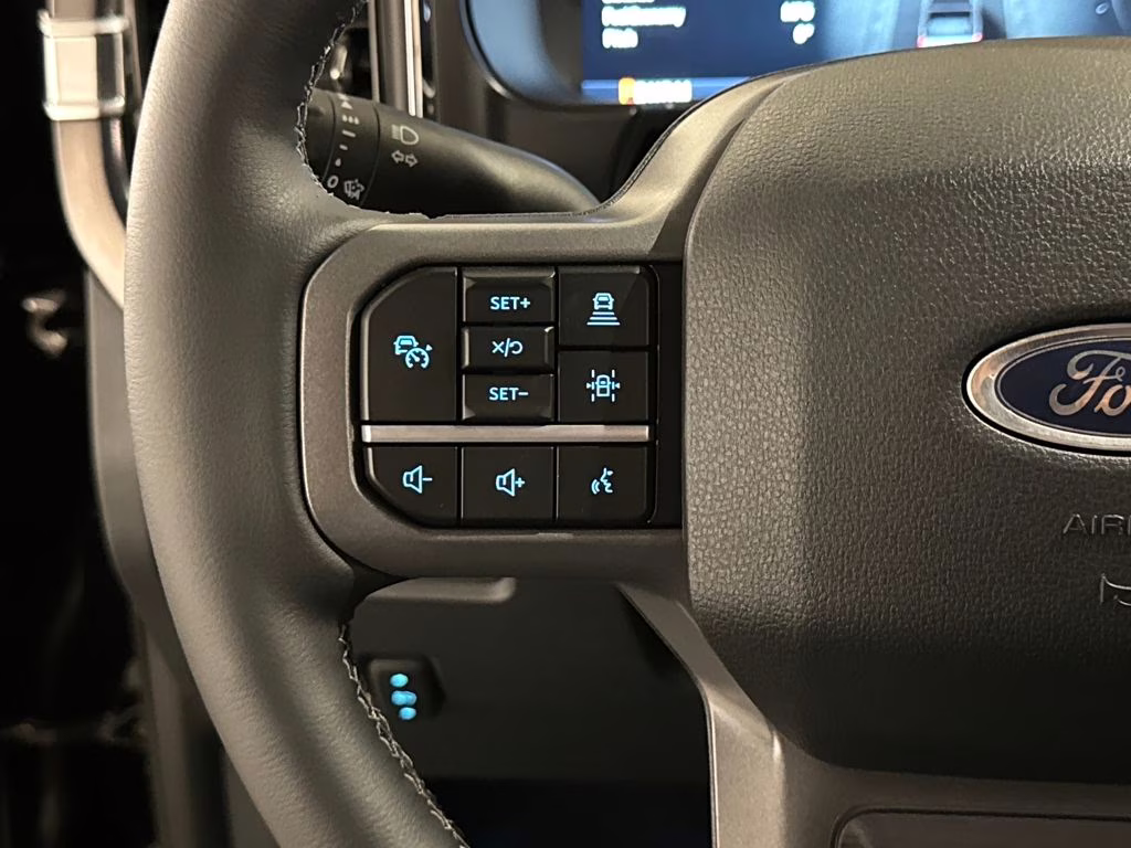 2026 Agate Black Metallic Ford Super Duty F-350 SRW Lariat 4X4 Truck