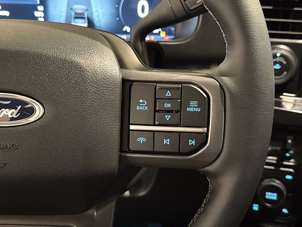 2026 Agate Black Metallic Ford Super Duty F-350 SRW Lariat 4X4 Truck