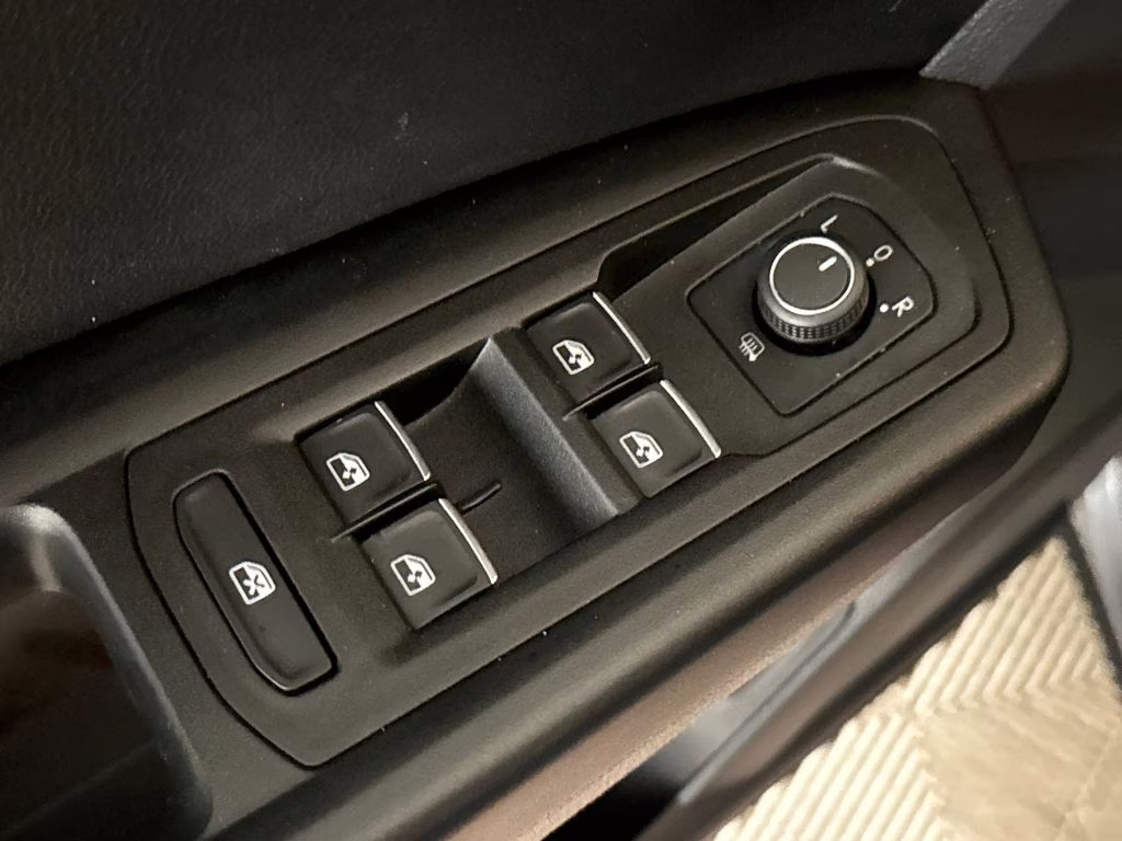 2019 Pacific Blue Metallic Volkswagen Atlas 3.6L V6 SE FWD SUV