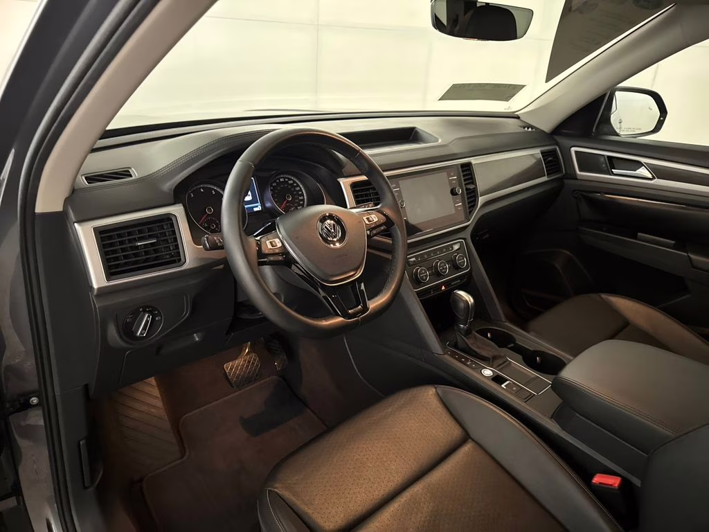 2019 Pacific Blue Metallic Volkswagen Atlas 3.6L V6 SE FWD SUV