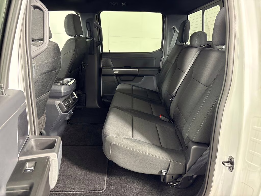 2023 Oxford White Ford F-150 XLT 4X4 Truck