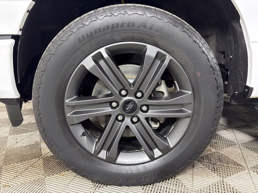 2023 Oxford White Ford F-150 XLT 4X4 Truck