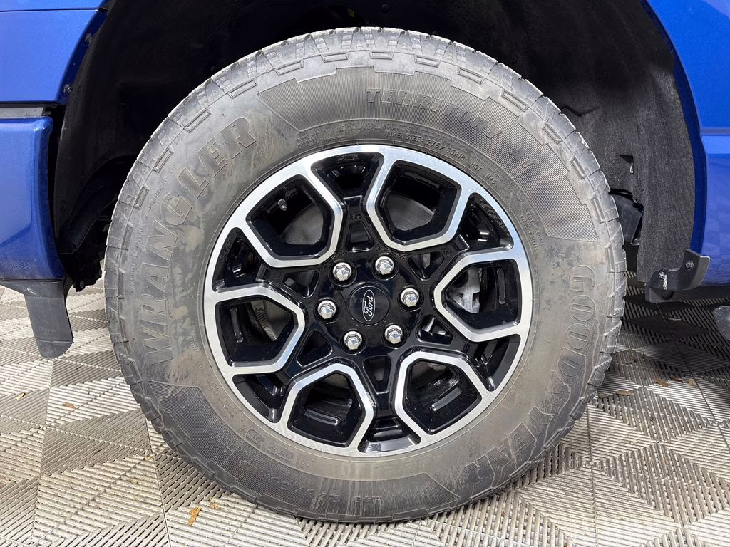 2023 Blue Metallic Ford F-150 XLT 4X4 Truck