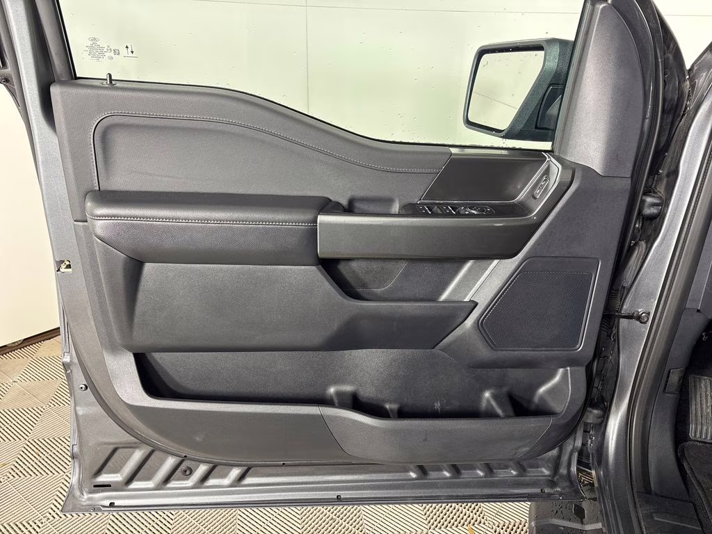 2023 Gray Metallic Ford F-150 XLT 4X4 Truck