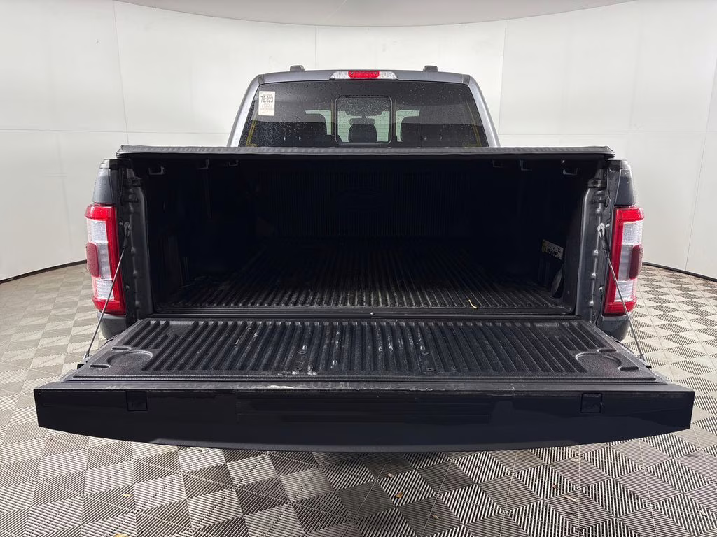 2023 Gray Metallic Ford F-150 Lariat 4X4 Truck