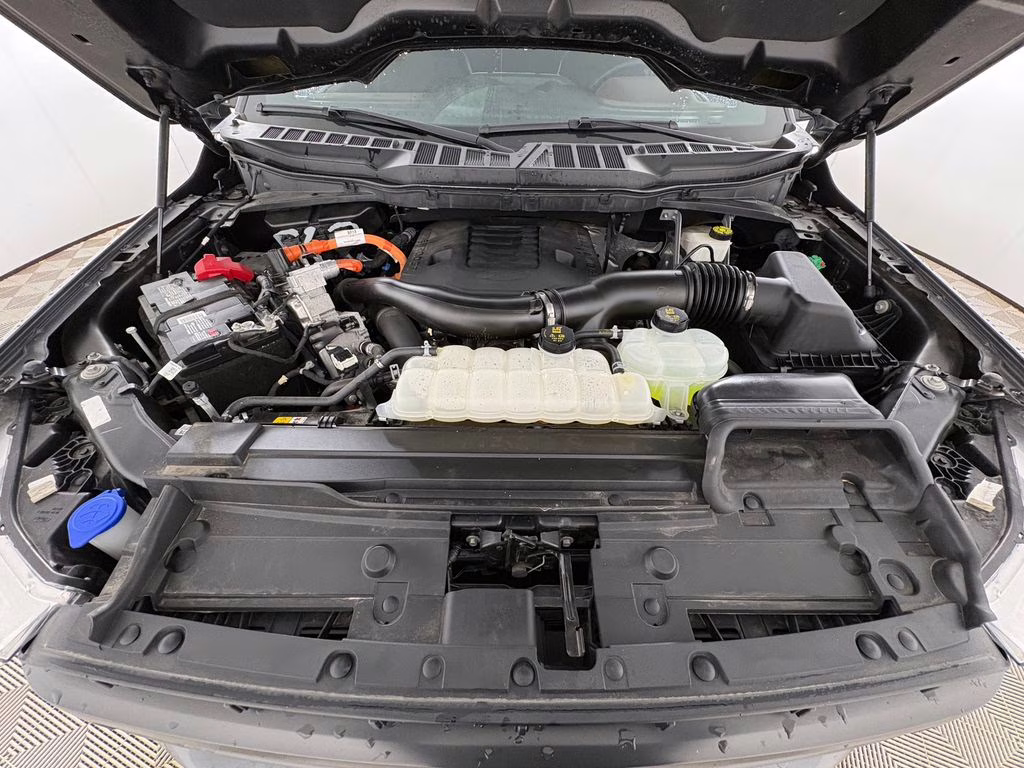 2023 Gray Metallic Ford F-150 Lariat 4X4 Truck