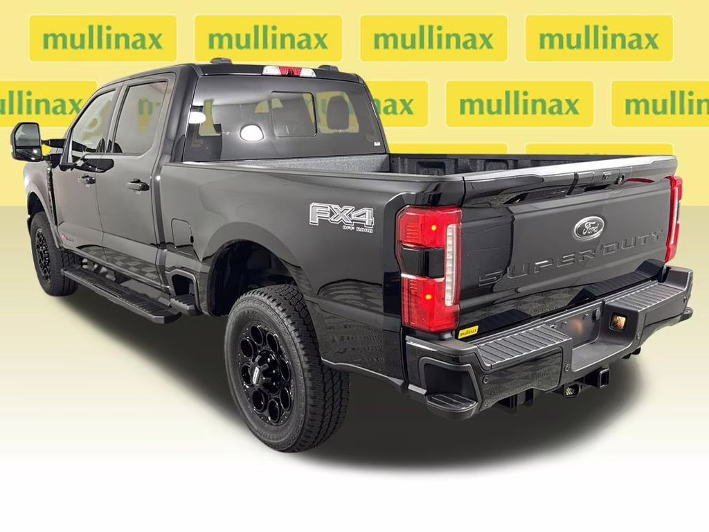 2026 Agate Black Metallic Ford Super Duty F-350 SRW Lariat 4X4 Truck