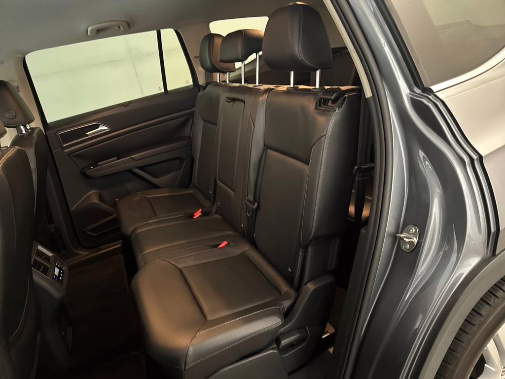 2019 Pacific Blue Metallic Volkswagen Atlas 3.6L V6 SE FWD SUV