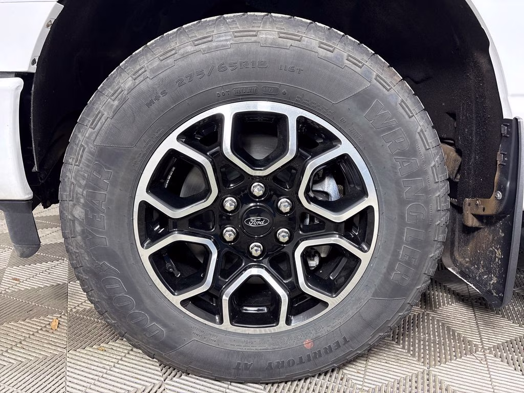 2023 Oxford White Ford F-150 XLT 4X4 Truck