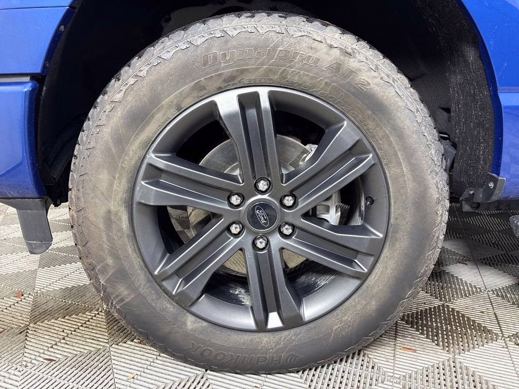 2022 Blue Metallic Ford F-150 XLT 4X4 Truck