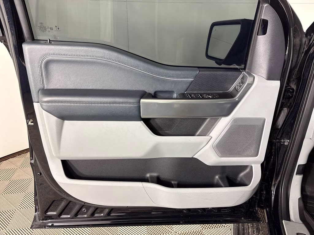 2023 Black Metallic Ford F-150 Limited 4X4 Truck