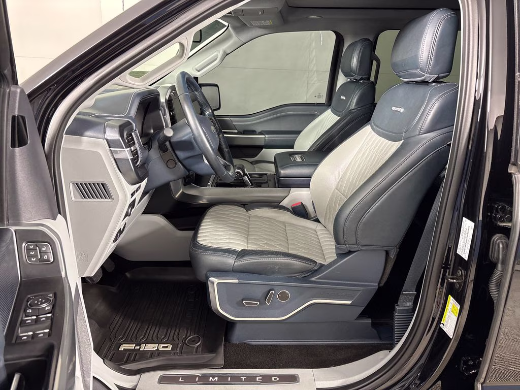 2023 Black Metallic Ford F-150 Limited 4X4 Truck