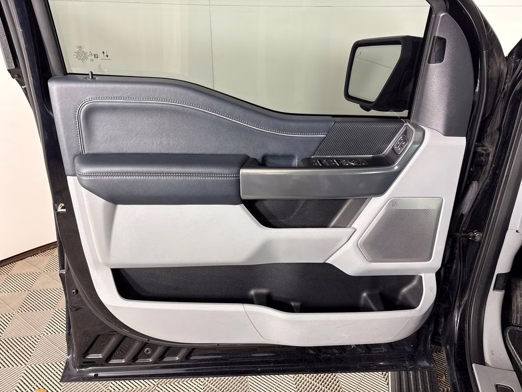 2022 Black Metallic Ford F-150 Limited 4X4 Truck