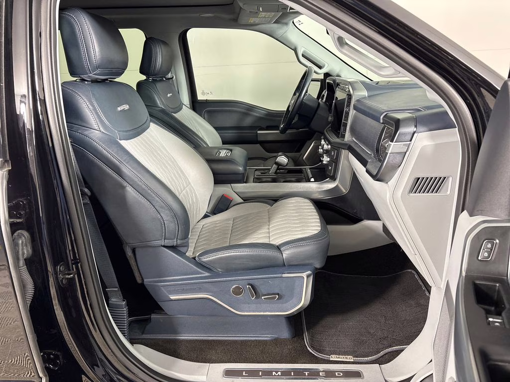 2022 Black Metallic Ford F-150 Limited 4X4 Truck