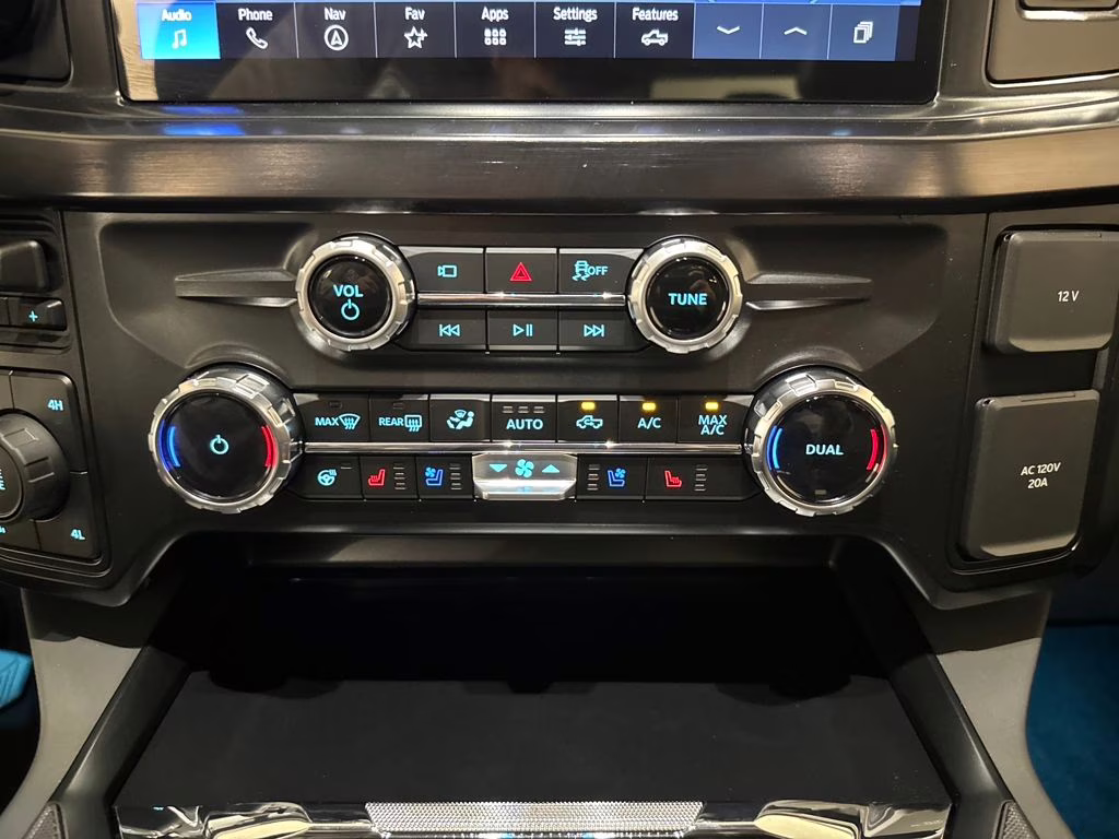 2026 Agate Black Metallic Ford Super Duty F-350 SRW Lariat 4X4 Truck